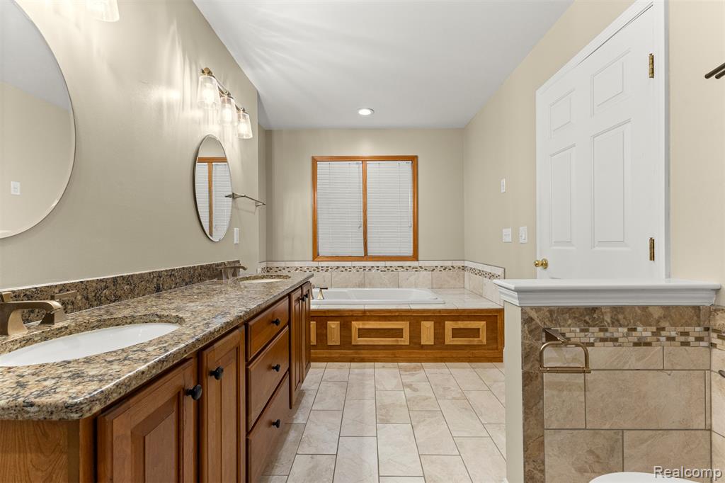 27142 Newberry Boulevard, Brownstown, MI 48134 — Photo 24