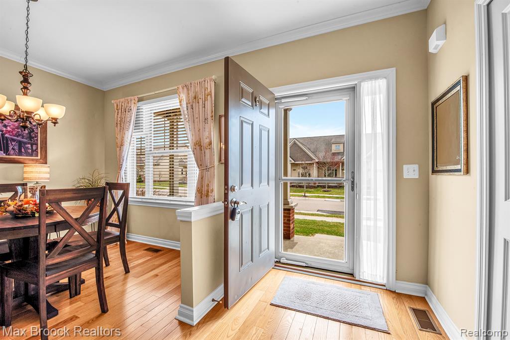 259 VICTORIA Drive, Dexter, MI 48130 — Photo 2