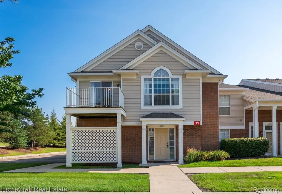 16880 DOVER Drive, 120, Northville, MI 48168 — Photo 2