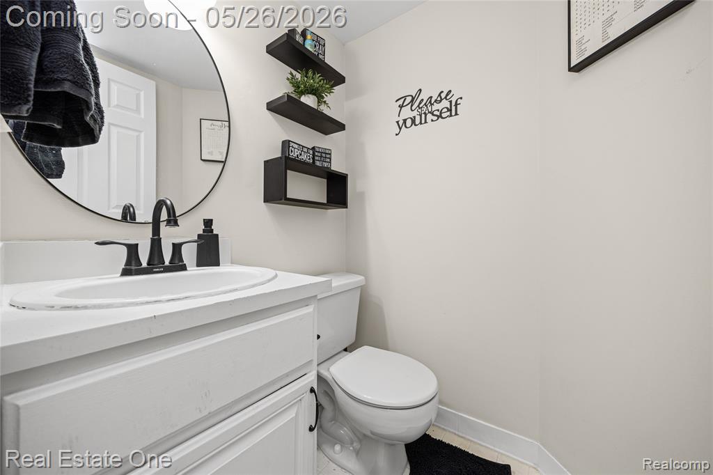 7736 Lake Ridge Drive, Waterford, MI 48327 — Photo 16