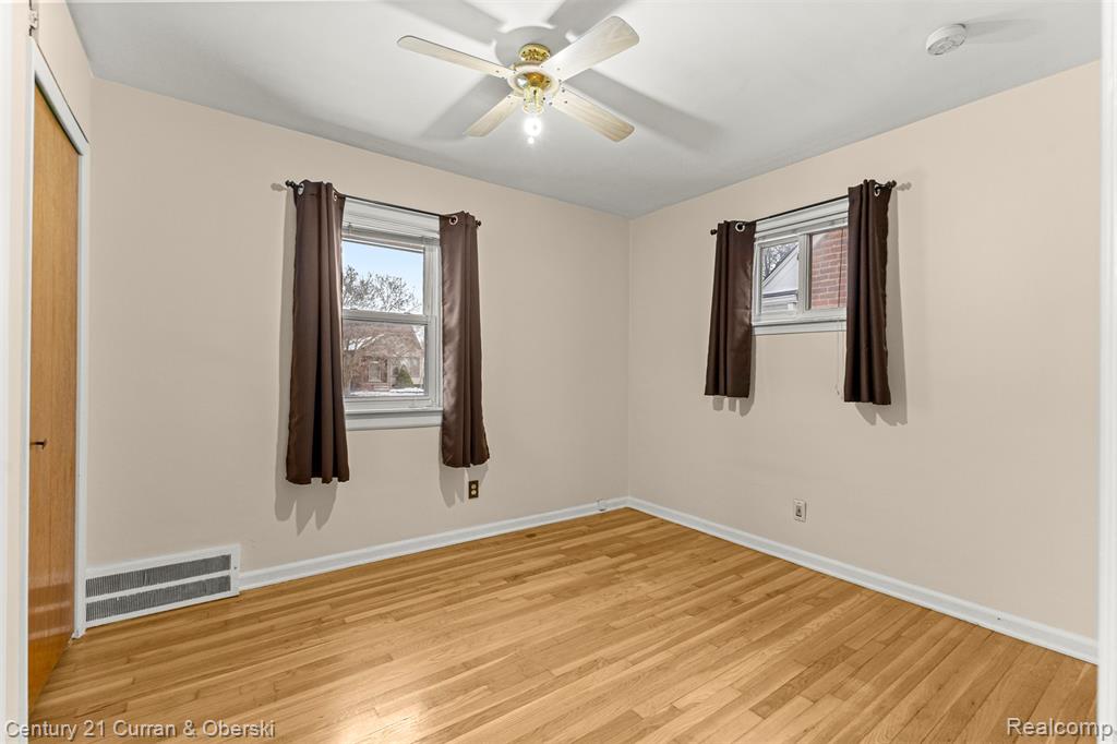 9804 Hubert Avenue, Allen Park, MI 48101 — Photo 11