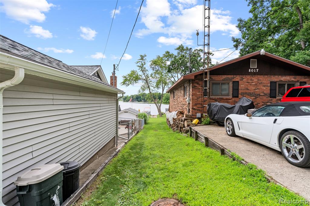 8014 Haviland Beach Drive, Linden, MI 48451 — Photo 27