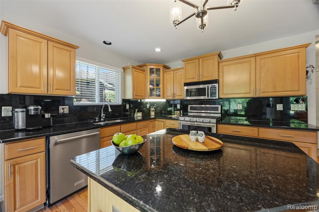 47041 Hidden River Circle N, Canton, MI 48188 — Photo 11