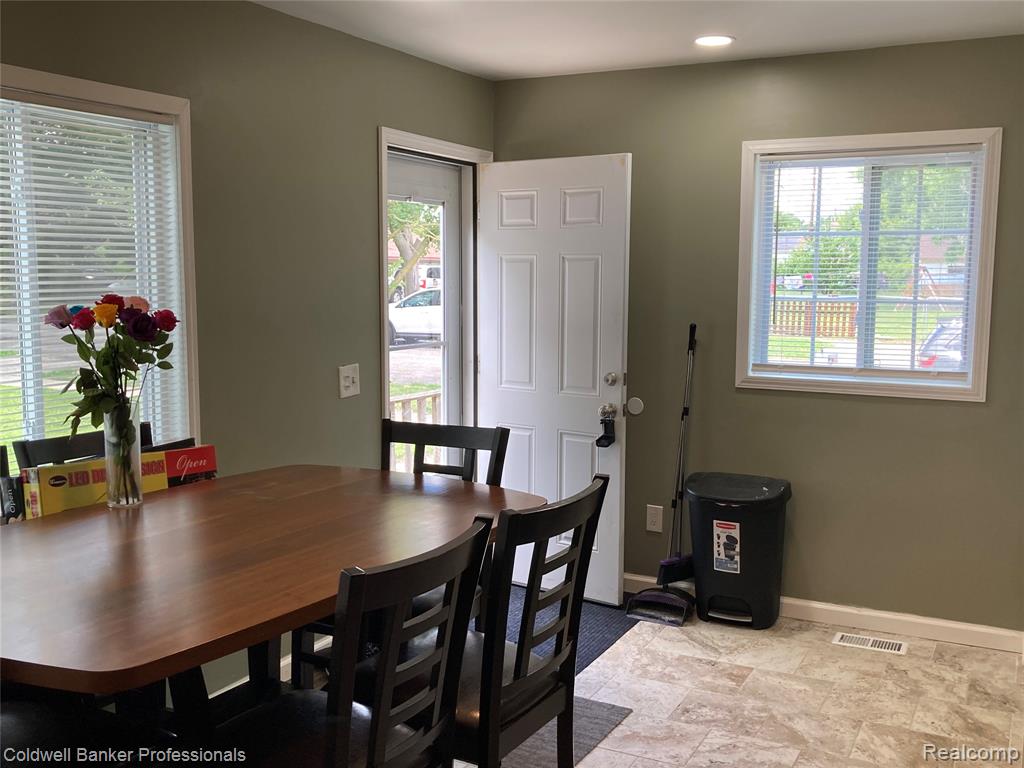63 Parkdale Avenue, Pontiac, MI 48340 — Photo 10