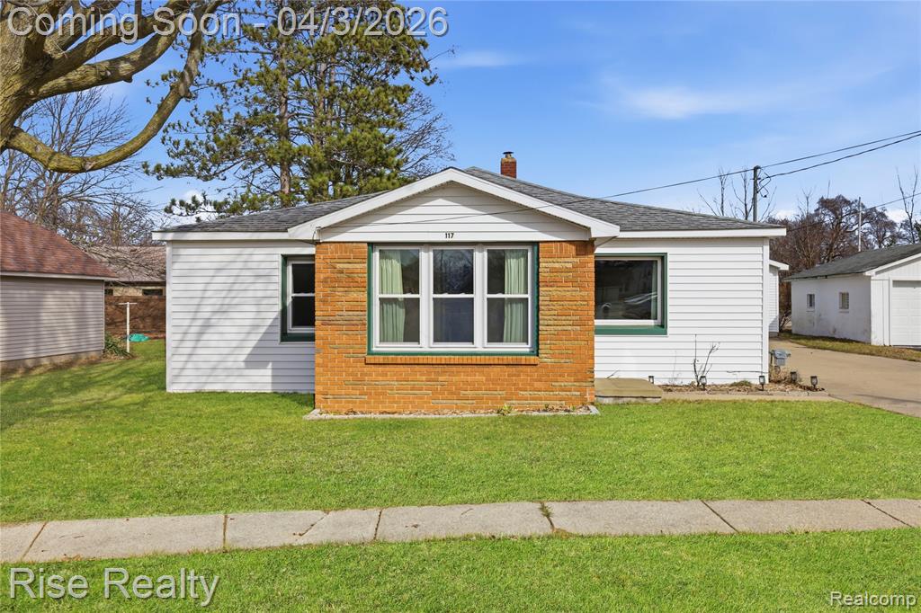 117 Perry Street, Montrose, MI 48457 — Photo 2