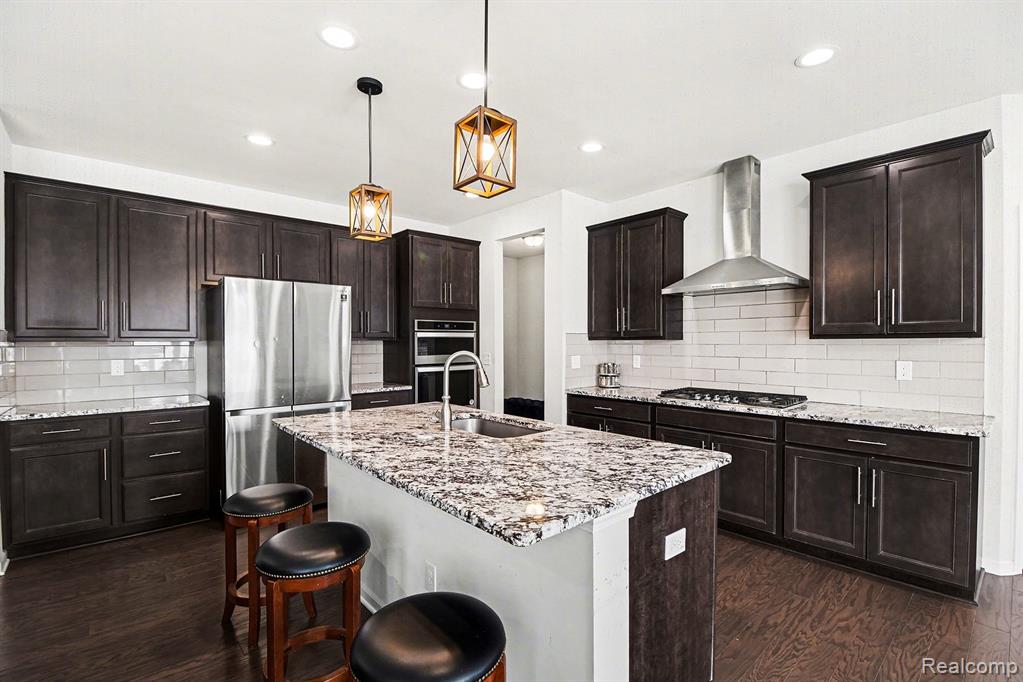 49772 Shoreline Drive, Canton, MI 48187 — Photo 9