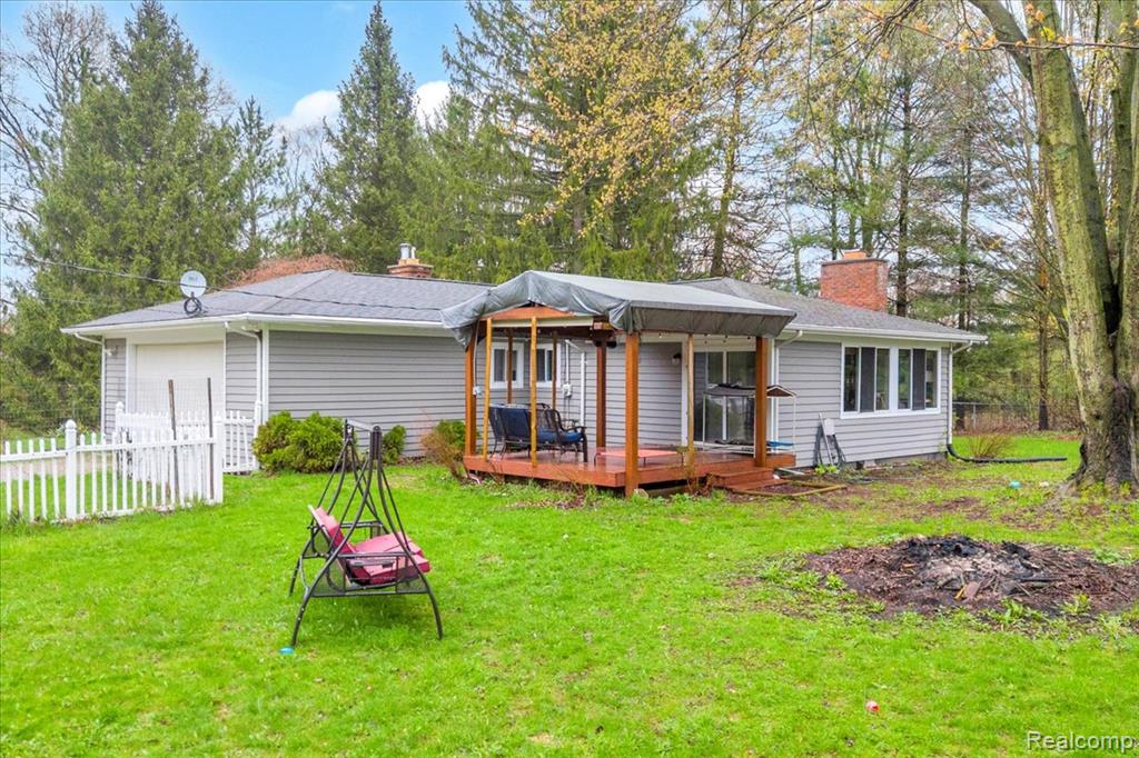 4360 Sherwood Road, Ortonville, MI 48462 — Photo 29