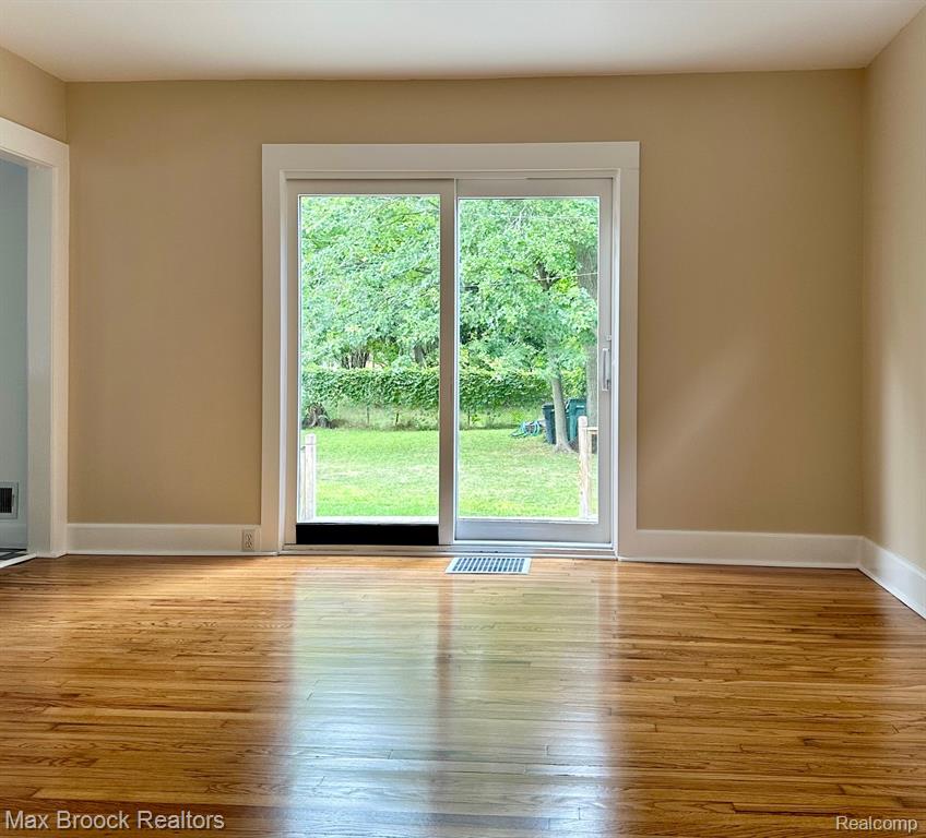 531 Gardenia Avenue, Royal Oak, MI 48067 — Photo 10