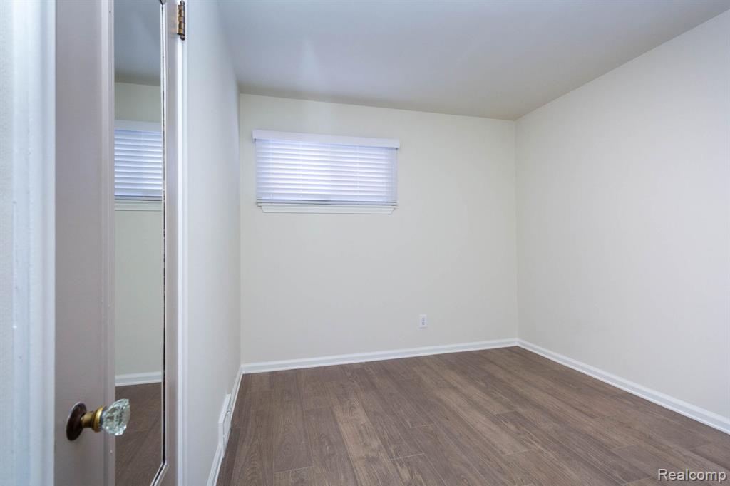 542 S Manitou Avenue, Clawson, MI — Photo 23