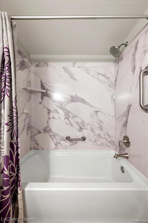 733 Hamilton Court, Rochester Hills, MI 48307 — Photo 32