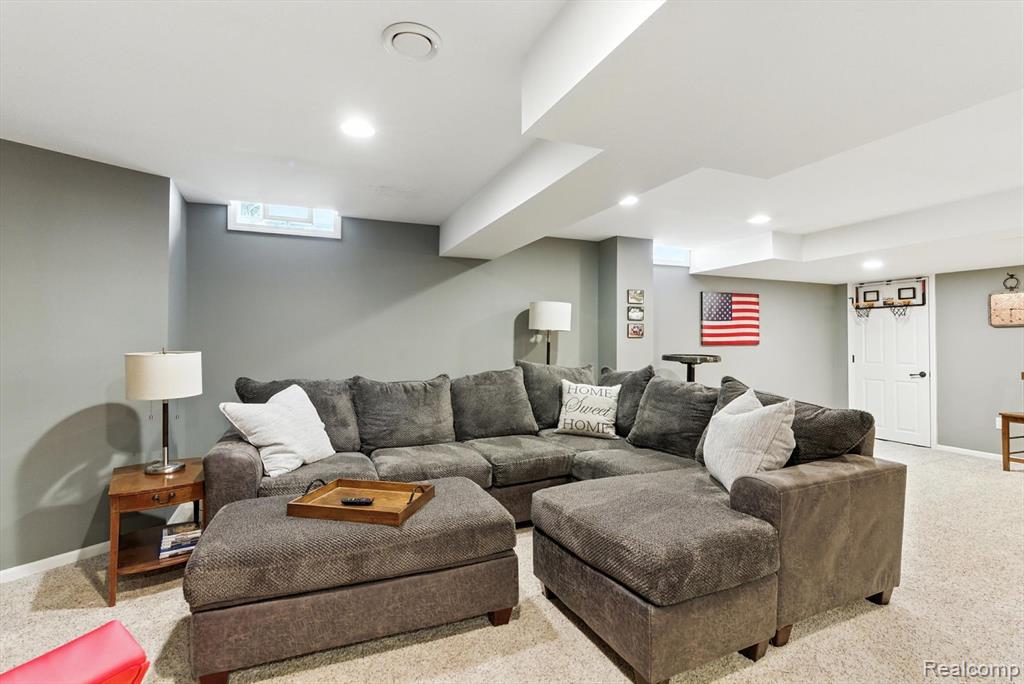 1304 Tradition Drive, Canton, MI 48187 — Photo 32