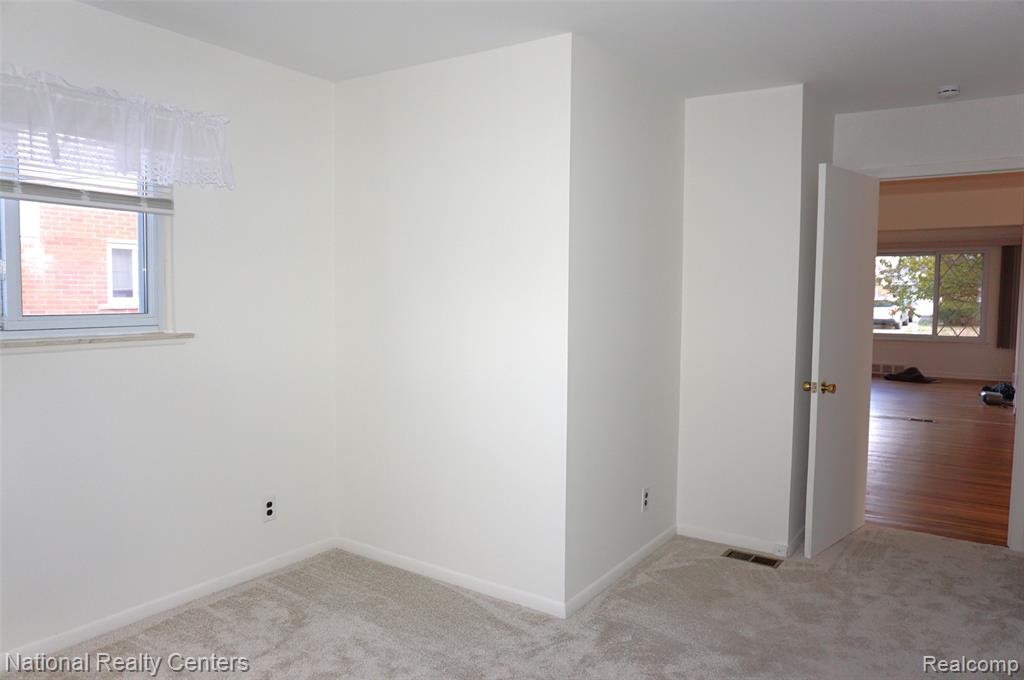 8563 Cavell Street, Westland, MI — Photo 16