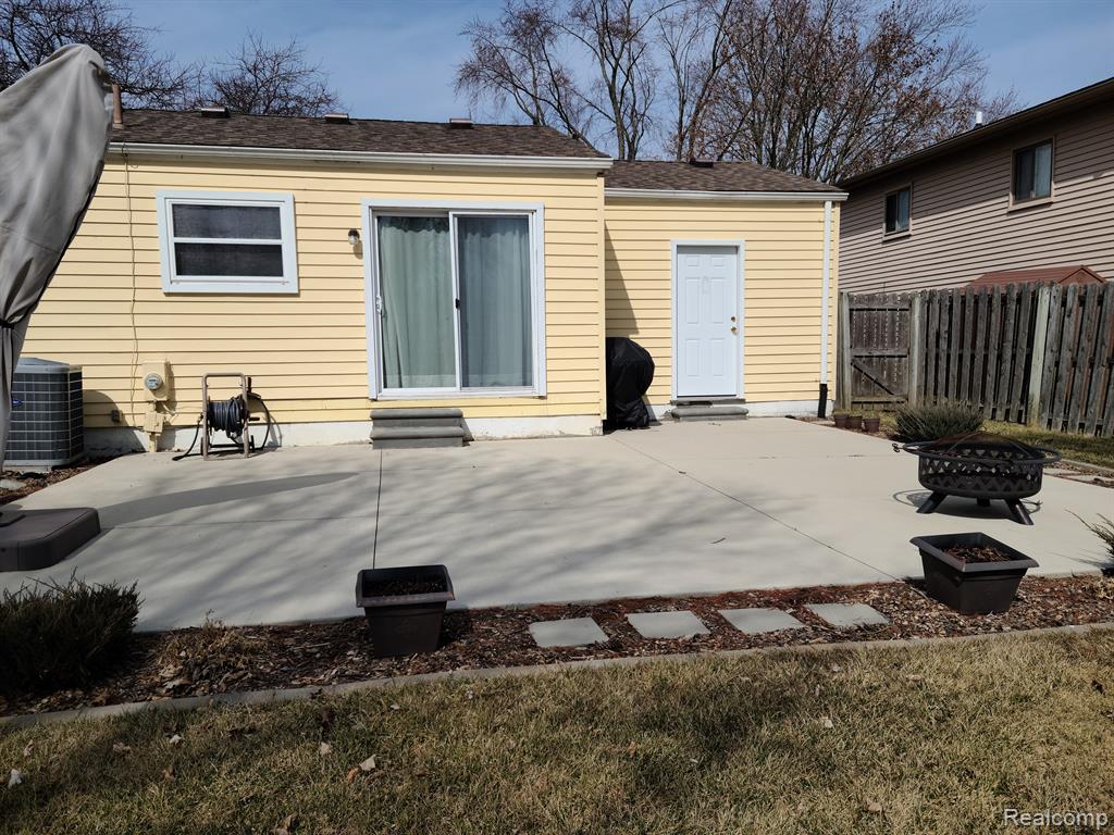9242 PANAMA Avenue, Ypsilanti, MI 48198 — Photo 7