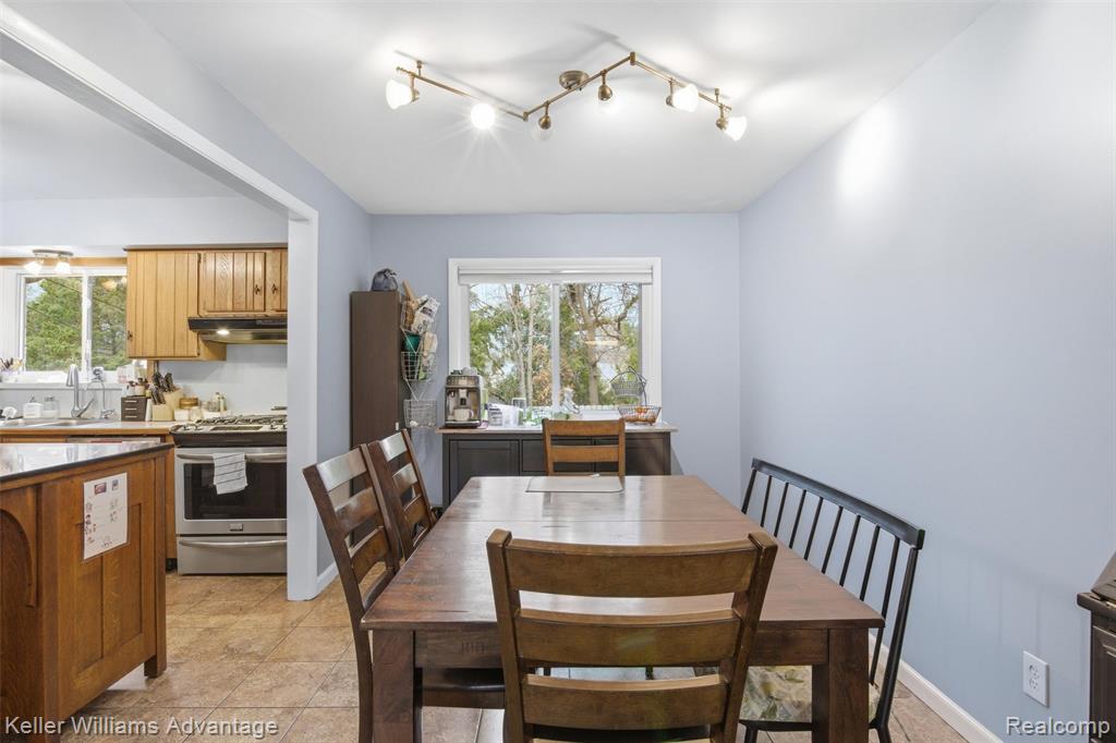 8610 Buffalo Drive, Commerce Twp, MI 48382 — Photo 10
