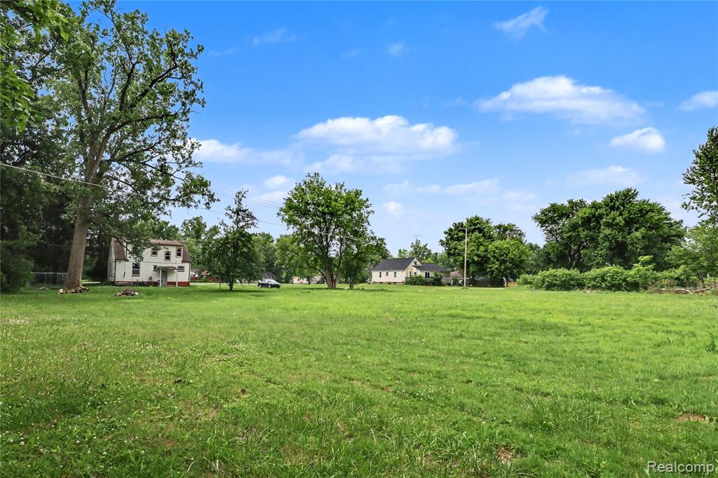 5388 Davison Road, Lapeer, MI 48446 — Photo 47