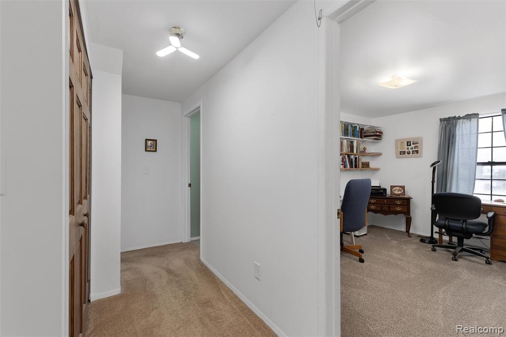 5695 CAREN Drive, Ypsilanti, MI 48197 — Photo 21
