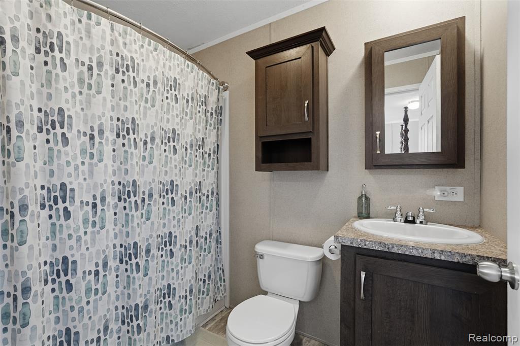 92 Normandy Drive, Howell, MI 48843 — Photo 13