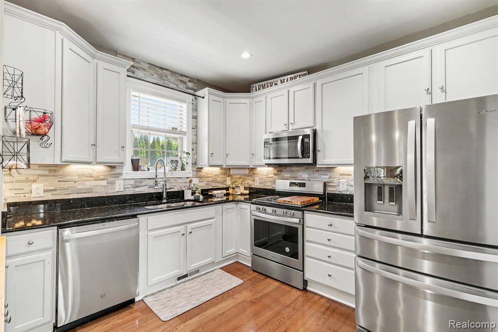 16181 Valcrest Drive, Linden, MI 48451 — Photo 20