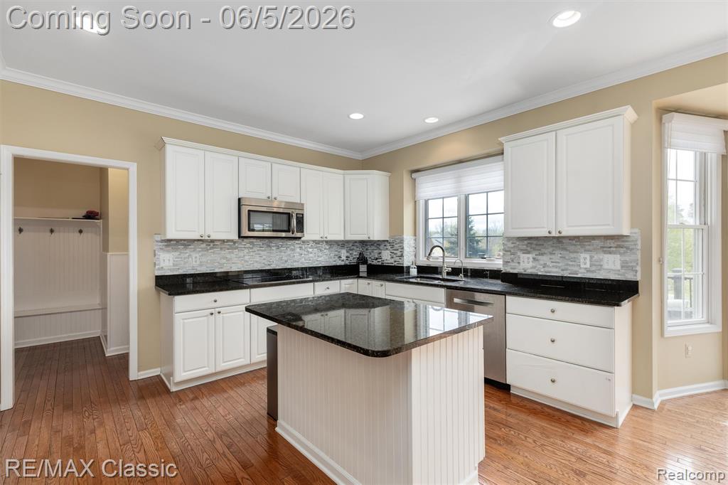 45201 Jacob Drive, Novi, MI — Photo 18