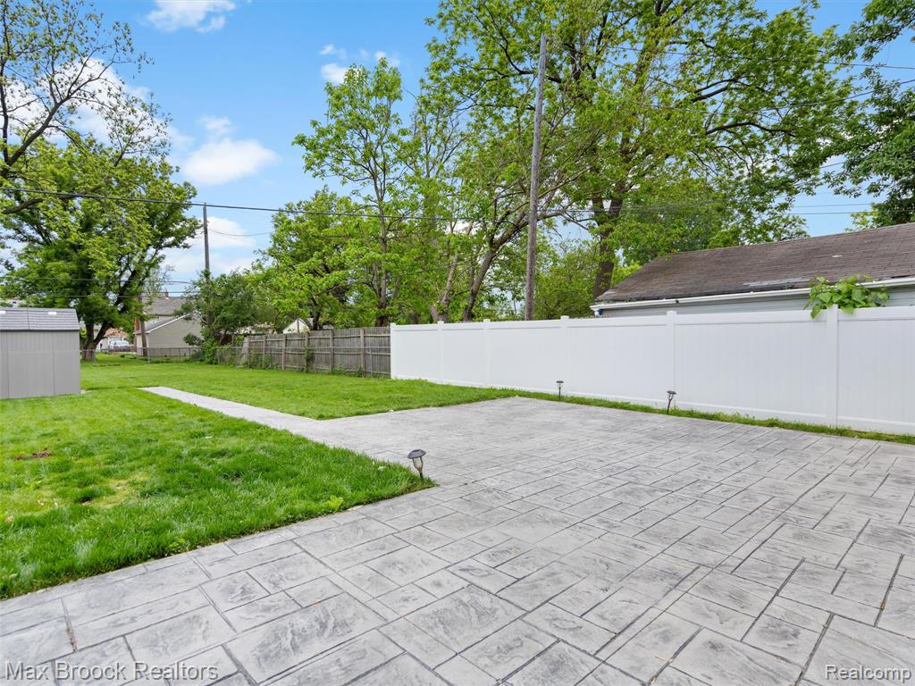 94 School Avenue, Clawson, MI — Photo 19