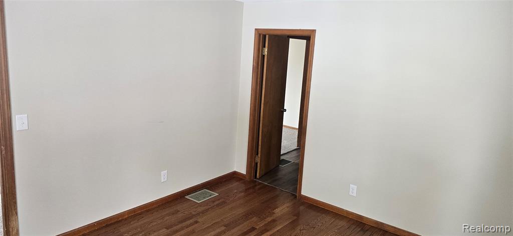 517 Fitzhugh Street, Midland, MI 48640 — Photo 8