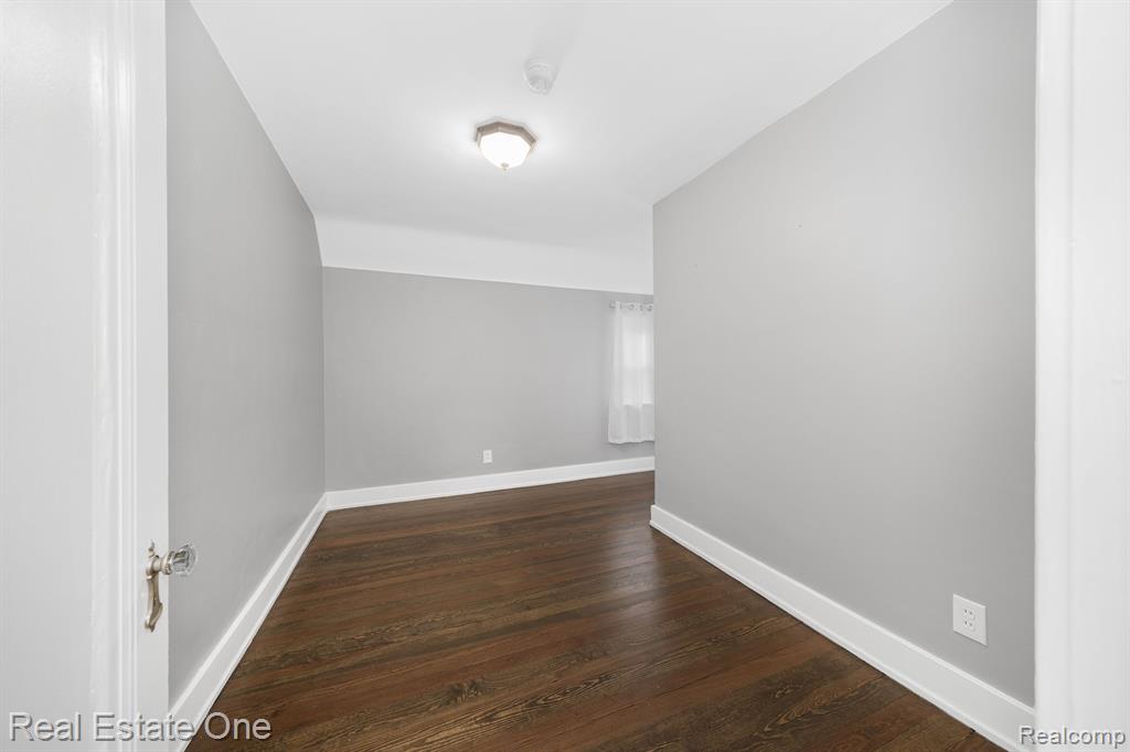 54 MOHAWK Road, Pontiac, MI 48341 — Photo 20