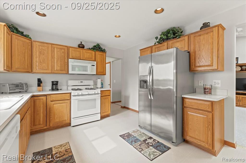 46526 Serenity Drive, Macomb, MI 48044 — Photo 17