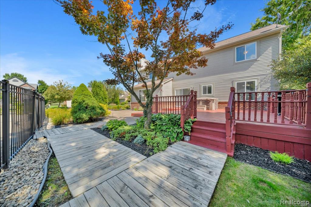 5365 Seminole Court, Commerce Twp, MI 48382 — Photo 43