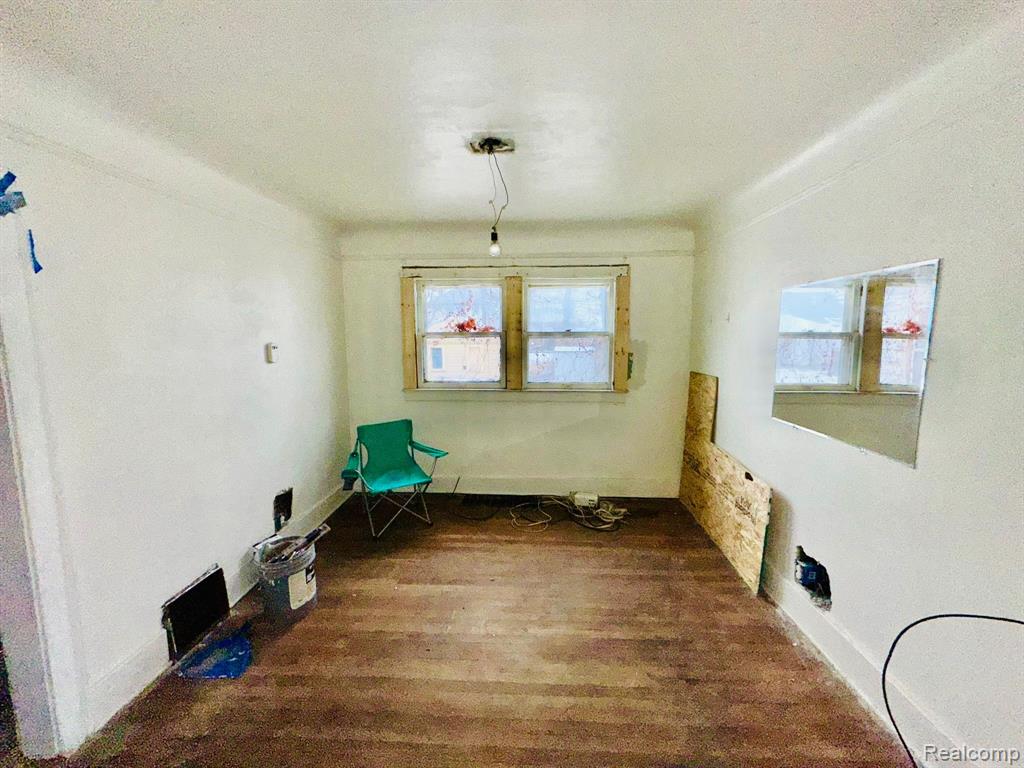 9252 WARD Street, Detroit, MI 48228 — Photo 7