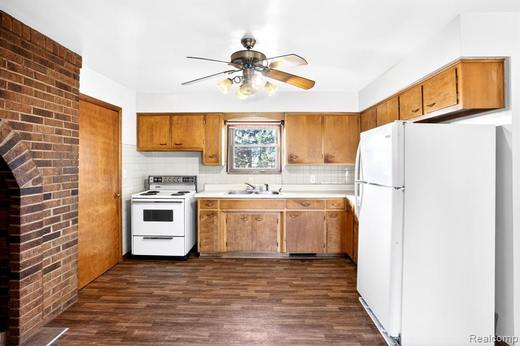 1397 N Seymour Road, Flushing, MI 48433 — Photo 17