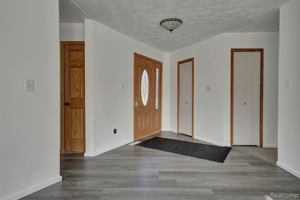 35 Leece Road, Ortonville, MI 48462 — Photo 5
