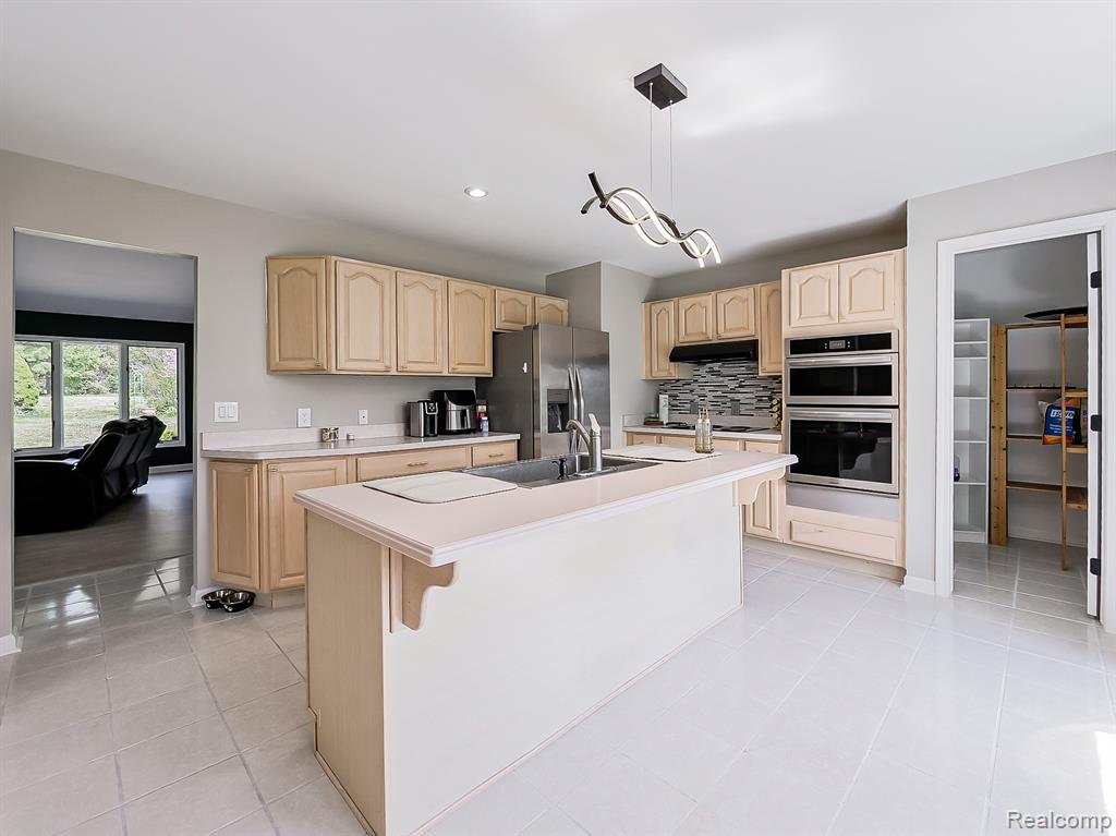 49202 Cheshire Lane, Canton, MI 48187 — Photo 33