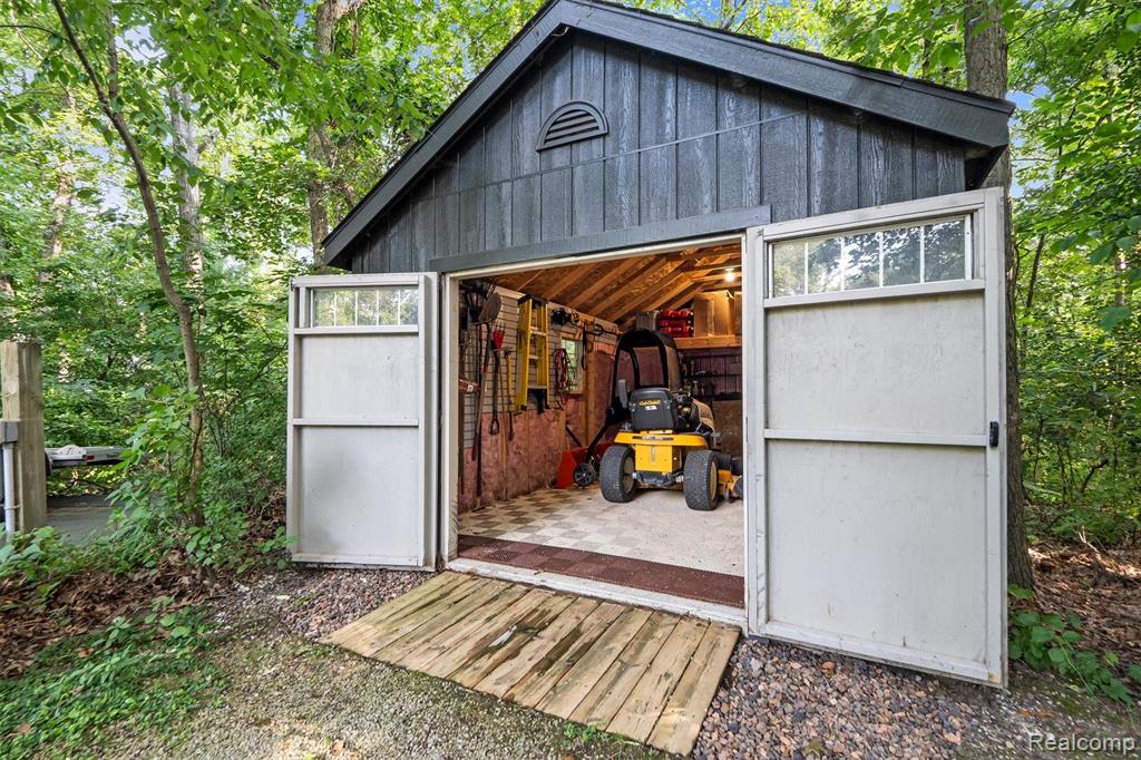 5484 Waldon Road, Clarkston, MI 48348 — Photo 58