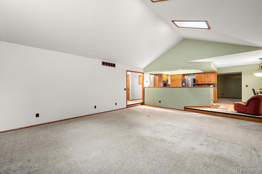 670 Rolling Acres Drive, Ortonville, MI 48462 — Photo 27