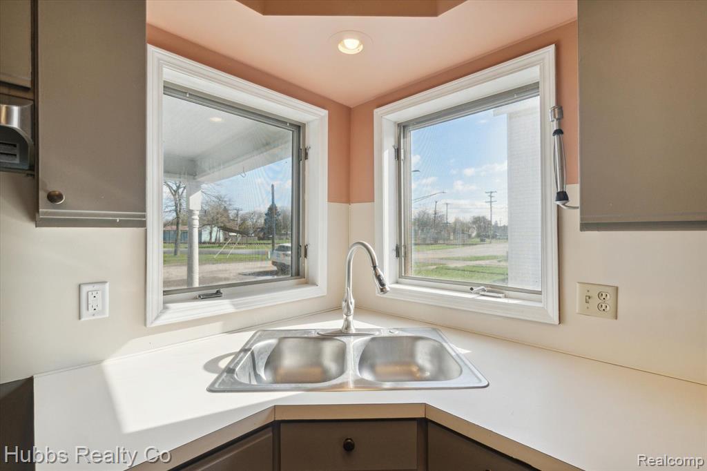 4695 CENTER Street, Millington, MI 48746 — Photo 10