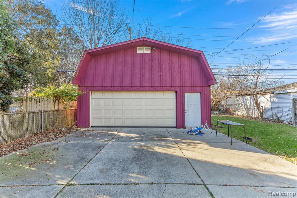 4500 Katherine Street, Dearborn Heights, MI 48125 — Photo 24