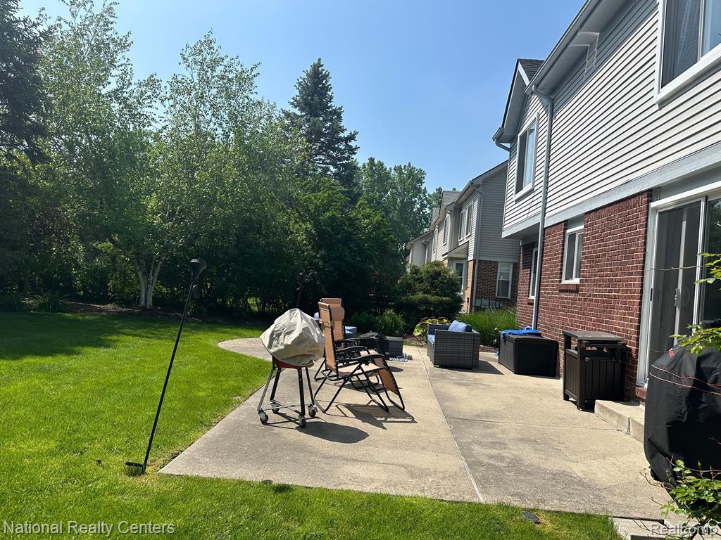 599 PHEASANT WOODS DR, Canton, MI 48188 — Photo 30