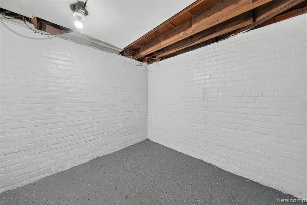 2978 Evaline Street, Hamtramck, MI 48212 — Photo 38