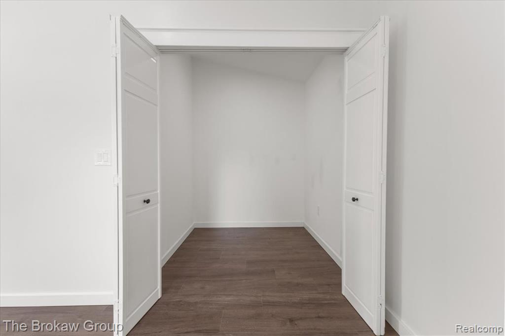 4062 N Belsay Road, Flint, MI 48506 — Photo 25