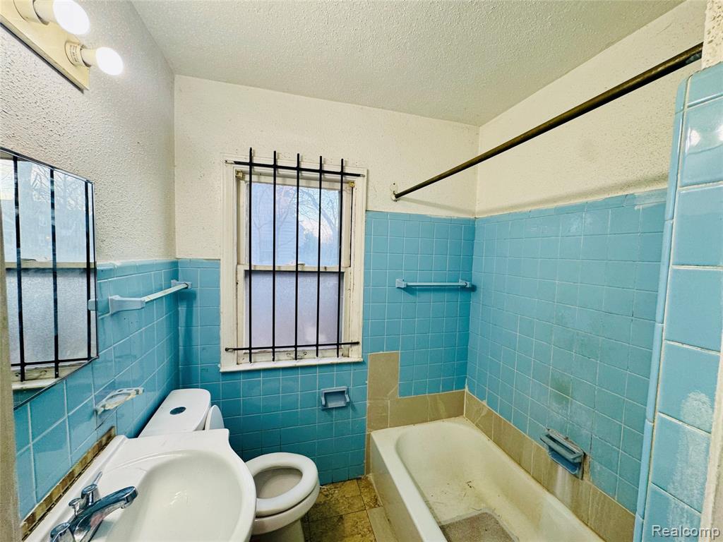 19694 Gallagher Street, Detroit, MI 48234 — Photo 10