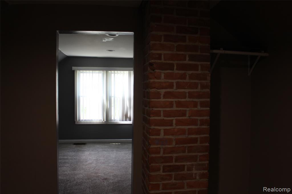 15837 Fielding Street, Detroit, MI 48223 — Photo 12