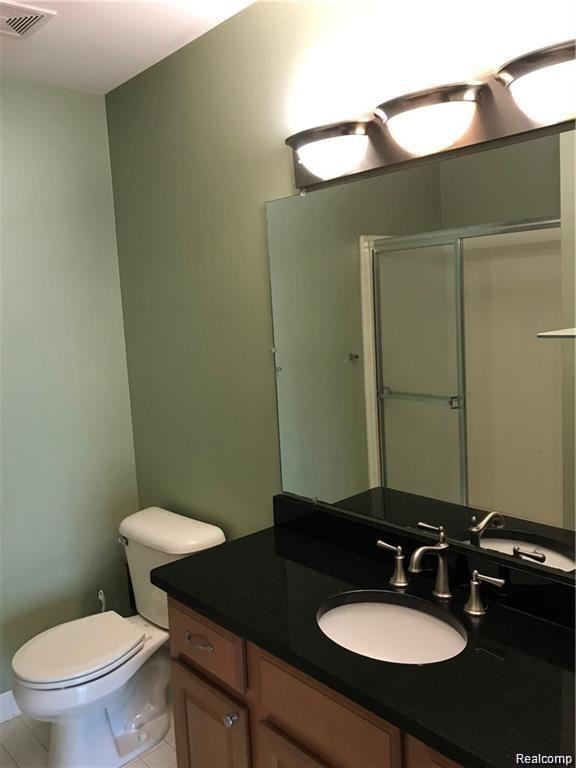16694 DOVER Drive, Northville, MI — Photo 9