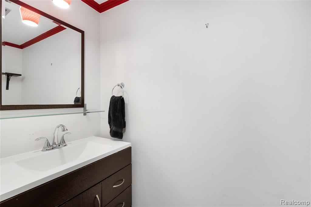 9025 Muirland Drive, Plymouth, MI 48170 — Photo 18