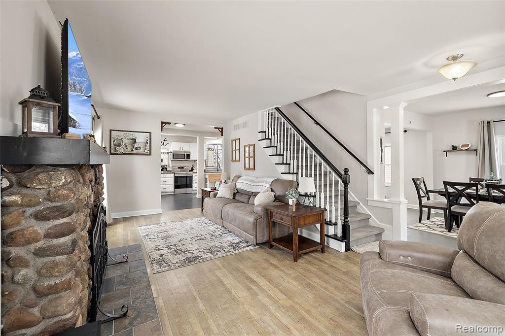 4755 Forest Avenue, Waterford, MI 48328 — Photo 20