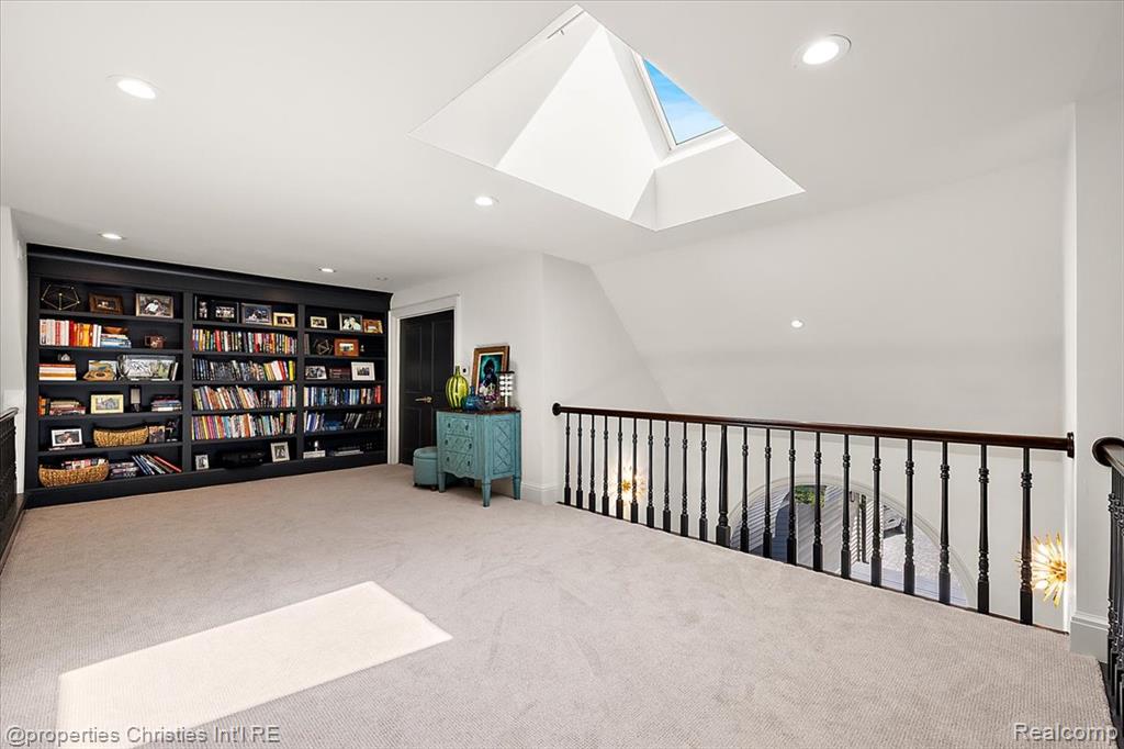 40 Scenic Oaks Drive N, Bloomfield Hills, MI 48304 — Photo 35