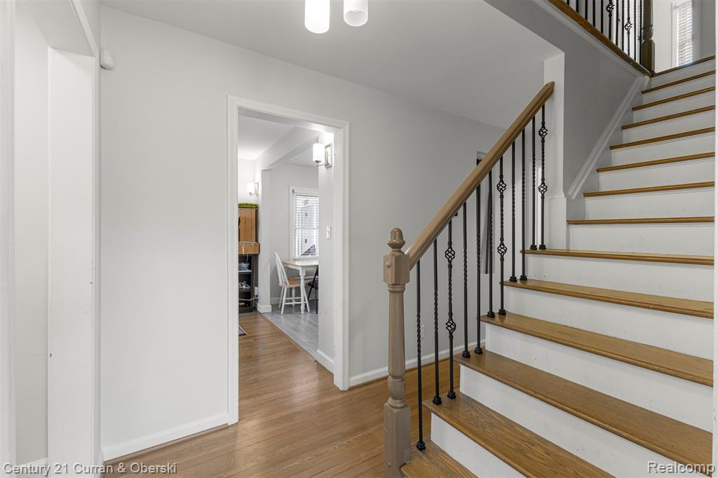 431 S SILVERY Lane, Dearborn, MI 48124 — Photo 10