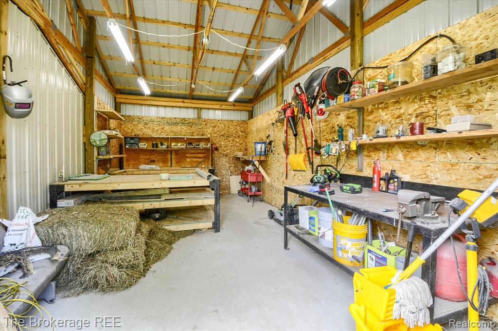 11305 Cook Road, Gaines Vlg, MI 48436 — Photo 44