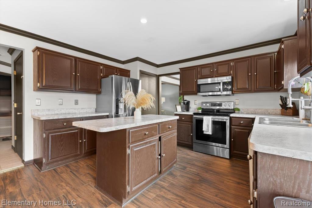 53260 Forestglade Drive, Chesterfield, MI 48047 — Photo 17