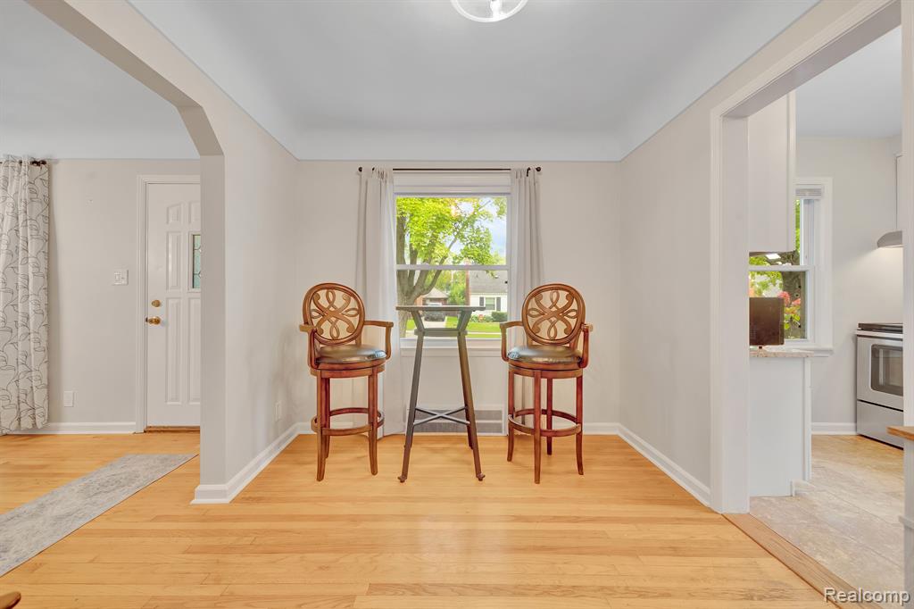 4423 Groveland Avenue, Royal Oak, MI 48073 — Photo 8