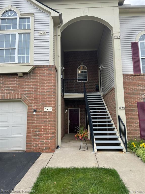 5934 E Island Drive, 32, Ypsilanti, MI 48197 — front exterior